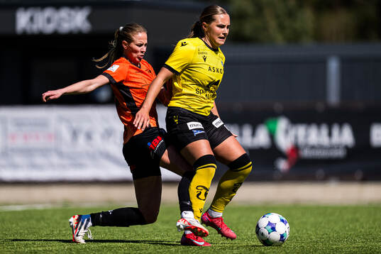 Marie Myhrvold Seim of Åsane and Kamilla Bruhjell of Start