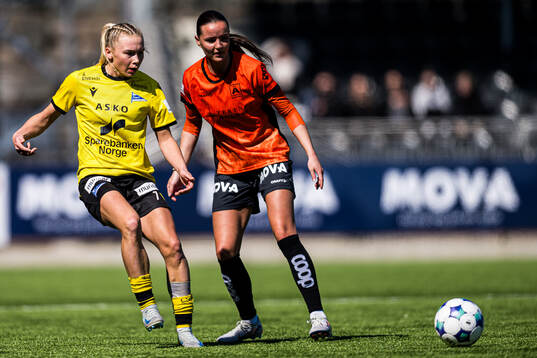 Ina Marie Andresen of Start and Dina Fosso Dale of Åsane