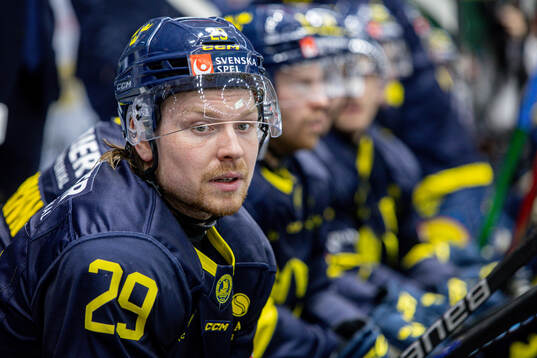 Oskar Steen of Sweden