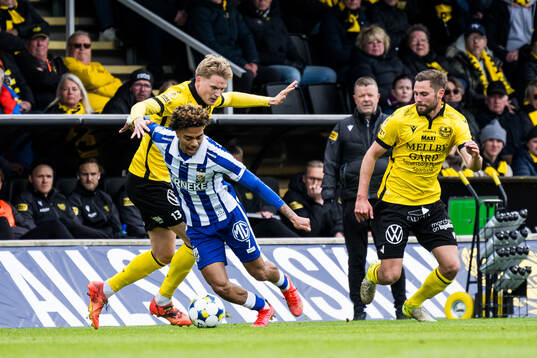 Mjällbys Jacob Kiilerich Rask och IFK Göteborgs Sebastian