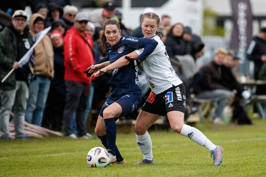 Eskilstuna Uniteds Felicia Rogic och Örebro SKs Sofia