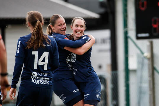 Eskilstuna Uniteds Felicia Rogic jublar