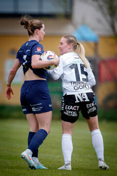 Eskilstuna Uniteds Gabrielle Rose Rennie och Örebro SKs
