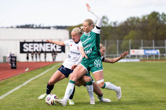 Rosengårds Emilie Woldvik och Moa Jarl