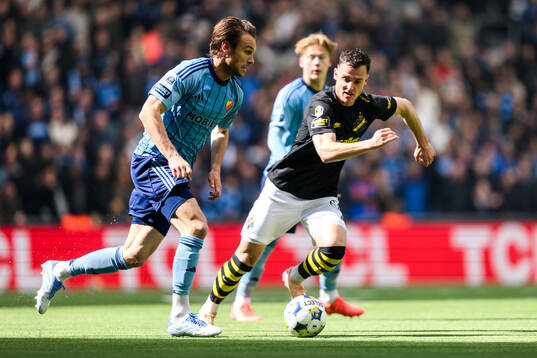Djurgårdens Albin Ekdal och AIKs Áron Csongvai