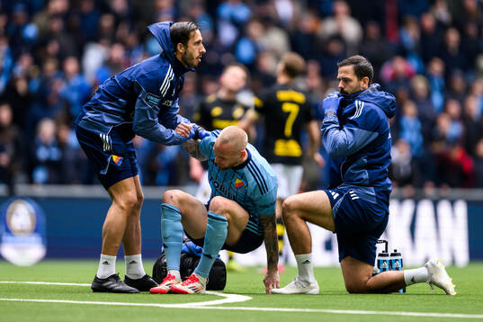 Djurgårdens Adam Ståhl får vård