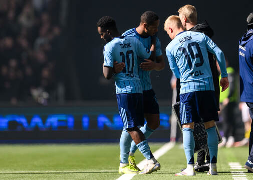 Djurgårdens Zakaria Sawo byter med Tokmac Nguen