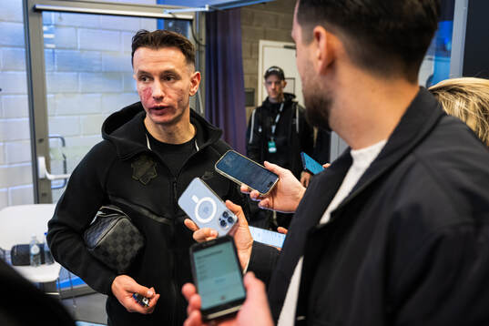 AIKs Bersant Celina i mixade zonen