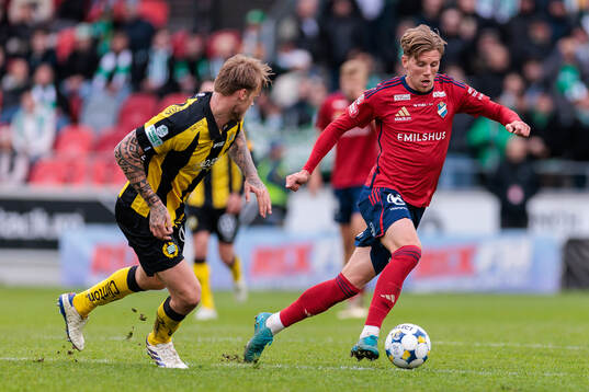 Hammarbys Victor Eriksson och Östers Noah Söderberg