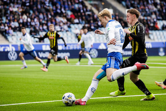 IFK Norrköpings Isak Andri Sigurgeirsson och Häckens