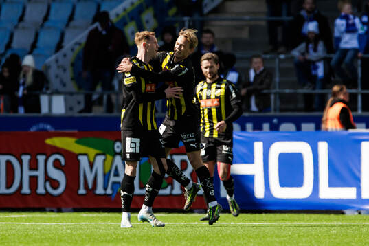 Häckens Julius Lindberg jublar