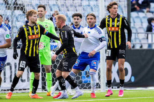 Häckens Simon Gustafson, Mikkel Rygaard Jensen och Silas