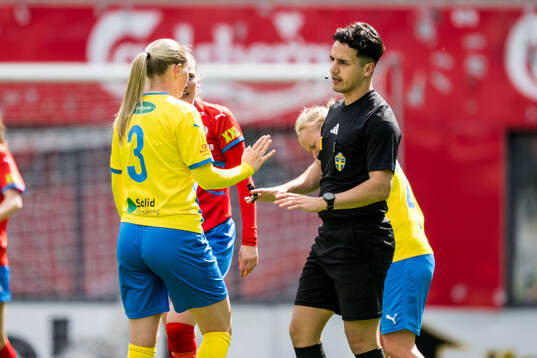 Eskilsminnes Saga Hagman och Domare Bedran Çelik