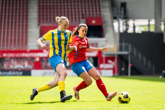 Eskilsminnes Julia Hammons och Helsingborgs Inez Gertsen