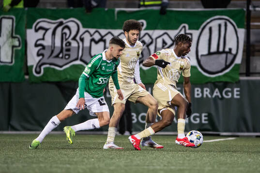 Brages Emil Tot Wikström och Östersunds Ziad Ghanoum och