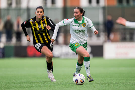 Häckens Helena Sampaio och Hammarbys Smilla Vallotto