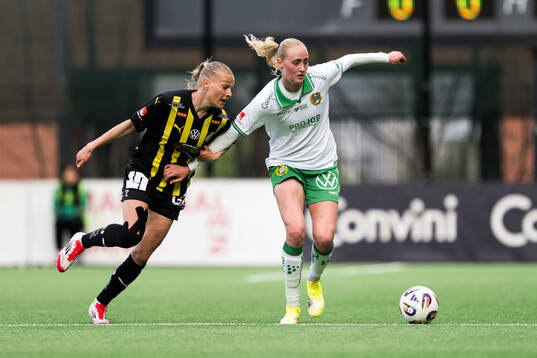 Häckens Stine Sandbech och Hammarbys Emilie Bragstad