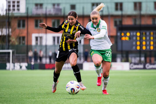 Häckens Tabby Tindell och Hammarbys Anna Jøsendal