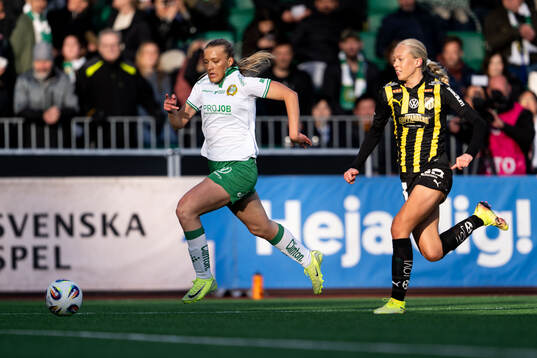 Hammarbys Smilla Holmberg och Häckens Lisa Löwing