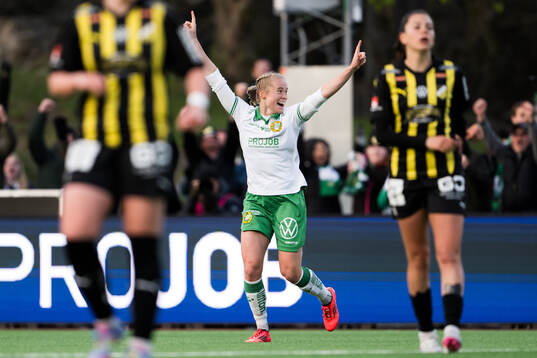 Hammarbys Julie Blakstad jublar