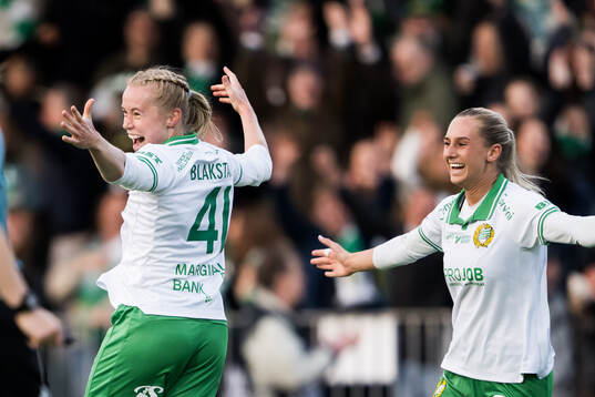 Hammarbys Julie Blakstad och Ellen Wangerheim jublar