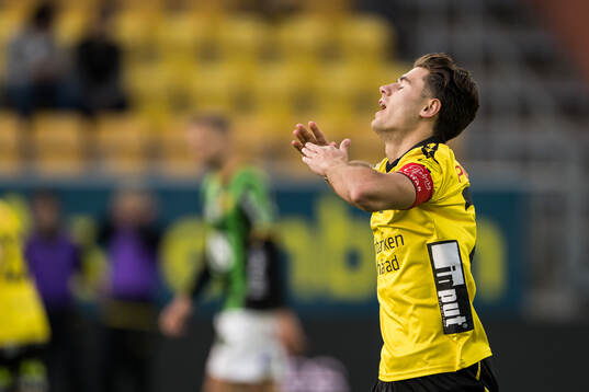 Elfsborgs Besfort Zeneli deppar