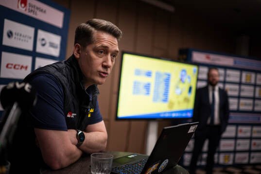 Bläddra bland fler bilder av 2025 IIHF Ice Hockey World Championship, day -4, Sweden, Press Conference