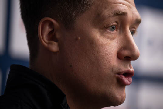 Sam Hallam, head coach of the Swedish men's national ice