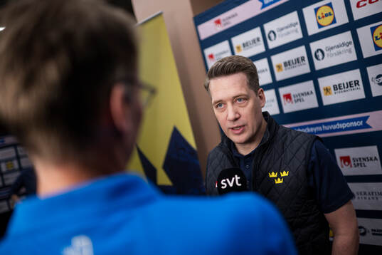 Sam Hallam, head coach of the Swedish men's national ice