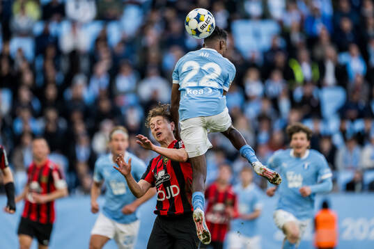 Brommapojkarnas Alex Timossi Andersson och Malmö FFs Taha