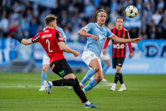 Malmö FFs Erik Botheim och Brommapojkarnas Hlynur Freyr