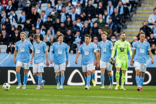Malmö FFs Jens Stryger Larsen, Hugo Bolin, Oliver Berg,