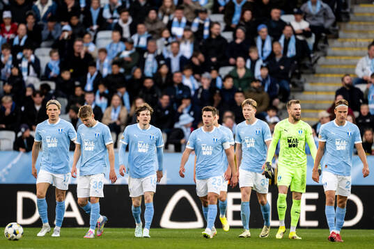 Malmö FFs Jens Stryger Larsen, Hugo Bolin, Oliver Berg,