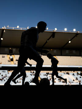 Malmö FFs Jens Stryger Larsen i siluett
