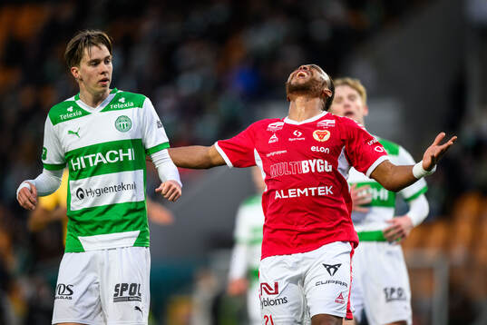 Bläddra bland fler bilder av Fotboll, Superettan, Västerås - Kalmar
