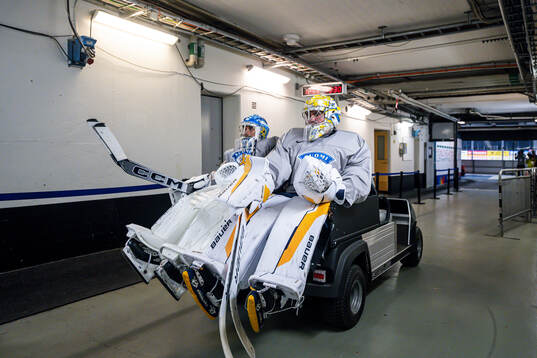 Goaltenders Juuse Saros and Justus Annunen of Finland