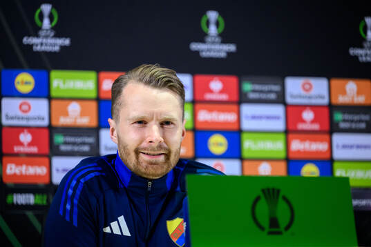 Head coach Jani Honkavaara of Djurgården