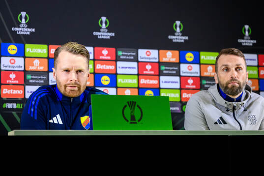 Jacob Une and Head coach Jani Honkavaara of Djurgården