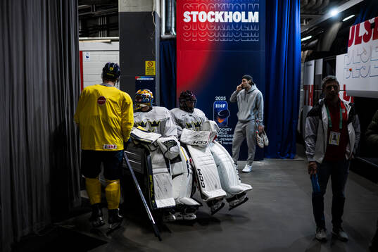 Goaltender Samuel Ersson and goaltender Jacob Markström of