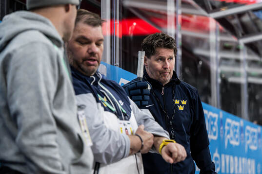 Assistant coach Stefan Klockare of Sweden at a practice