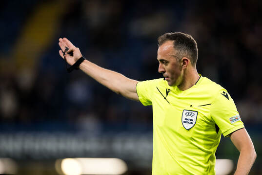Referee Joao Pinheiro