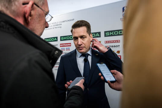 Head coach Sam Hallam of Sweden is being interviewed