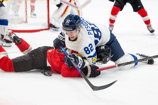 Lukas Kainz of Austria and Harri Pesonen of Finland