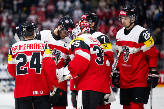 Benjamin Baumgartner, Thomas Raffl, goaltender Atte