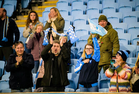 Malmö FFs supportrar jublar