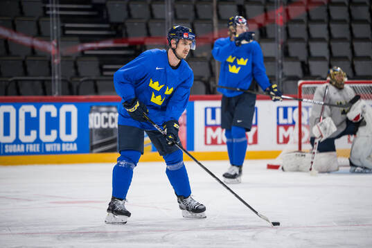 Mikael Backlund of Sweden at a practice session