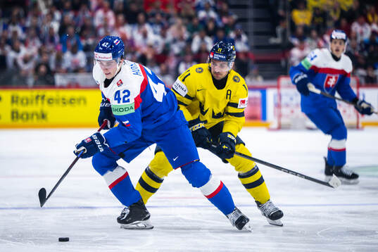 Samuel Honzek of Slovakia and Mikael Backlund of Sweden