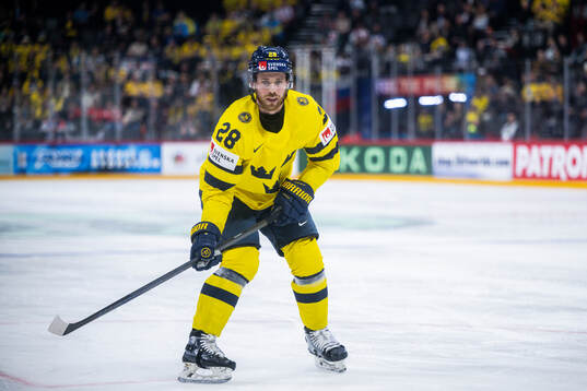 Elias Lindholm of Sweden