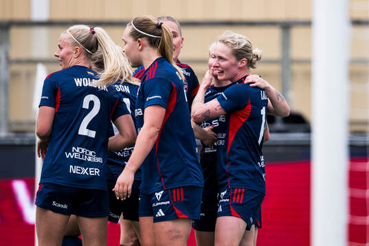 Rosengårds Emilia Larsson jublar