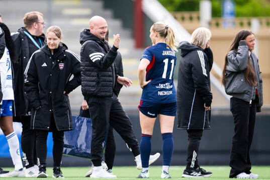 Rosengårds huvudtränare Joel Kjetselberg och Emma Jansson